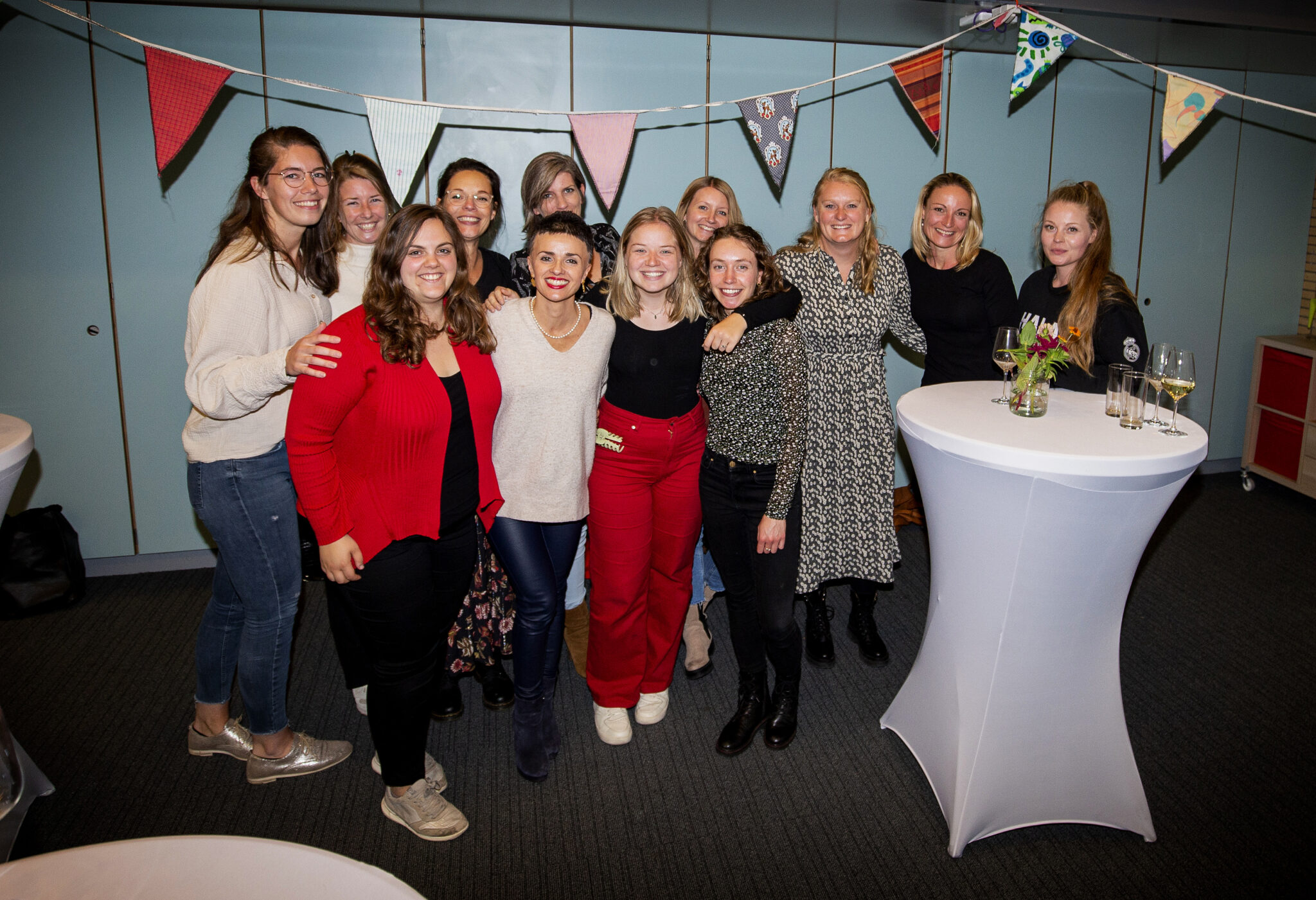 De Haagse Scholen en Hogeschool Inholland starten zijinstroomtraject